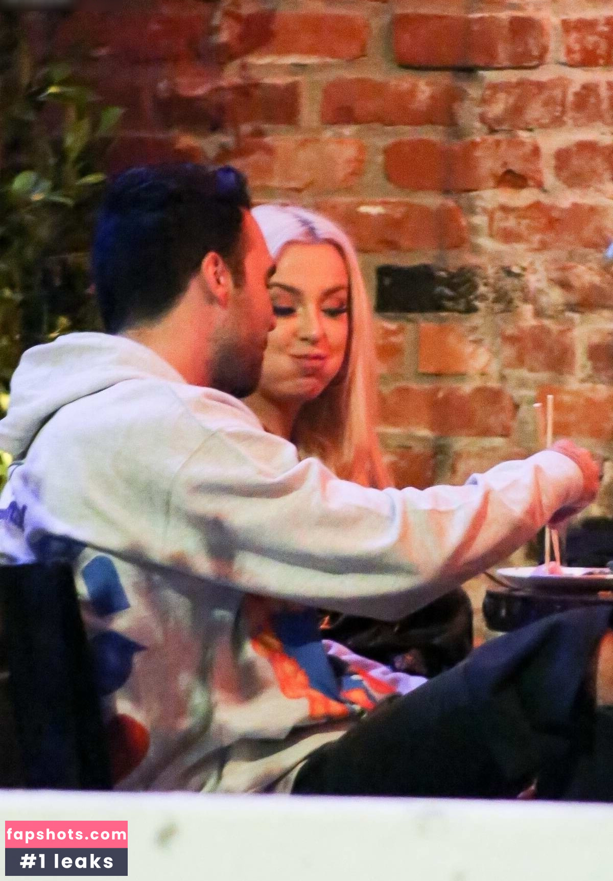 Olivia Ponton gallery photo #281