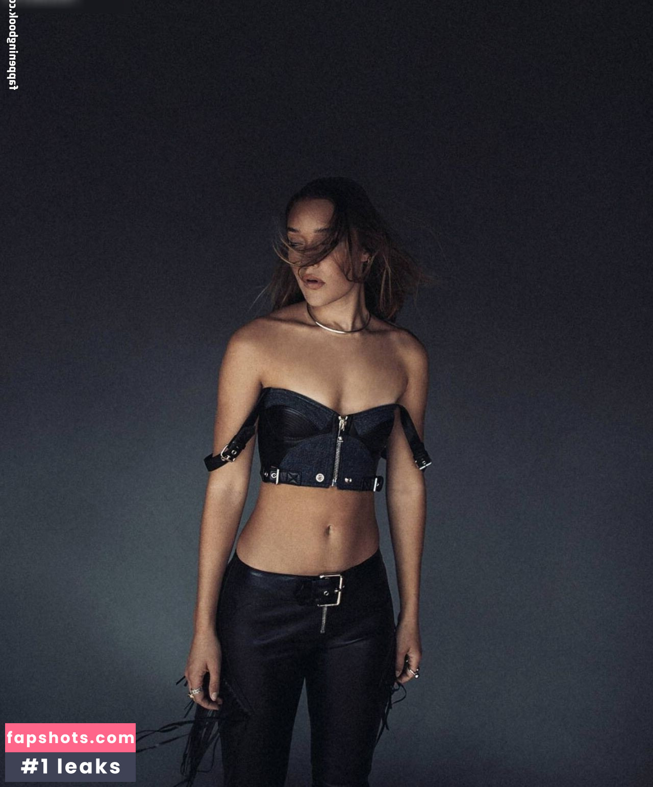 Olivia Ponton gallery photo #292