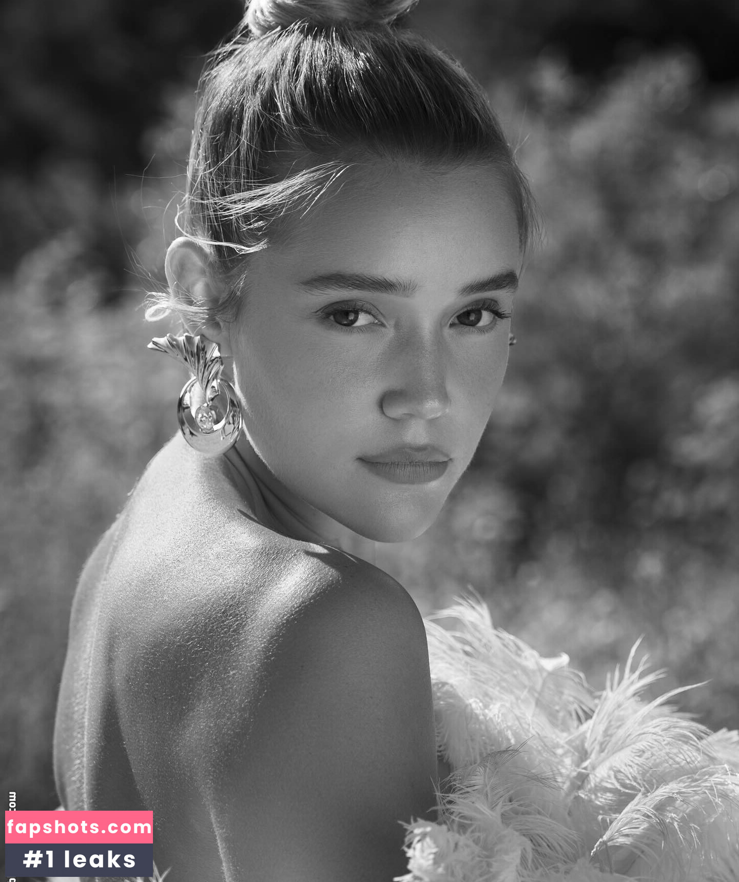 Olivia Ponton gallery photo #338