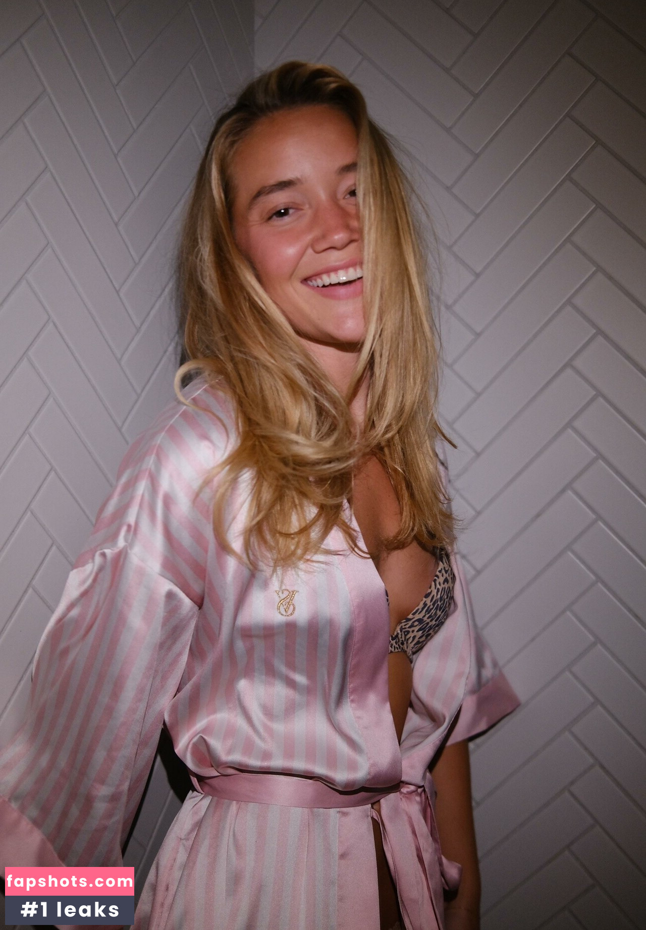 Olivia Ponton gallery photo #365