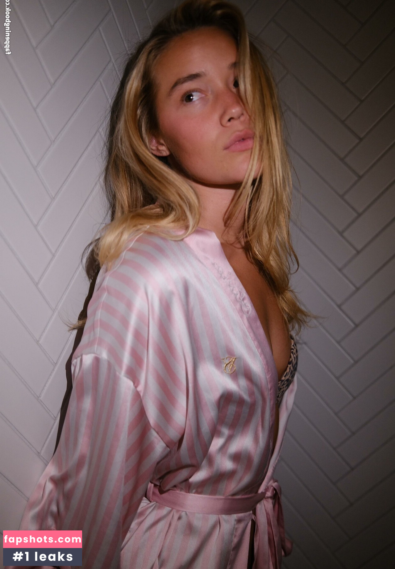 Olivia Ponton gallery photo #366