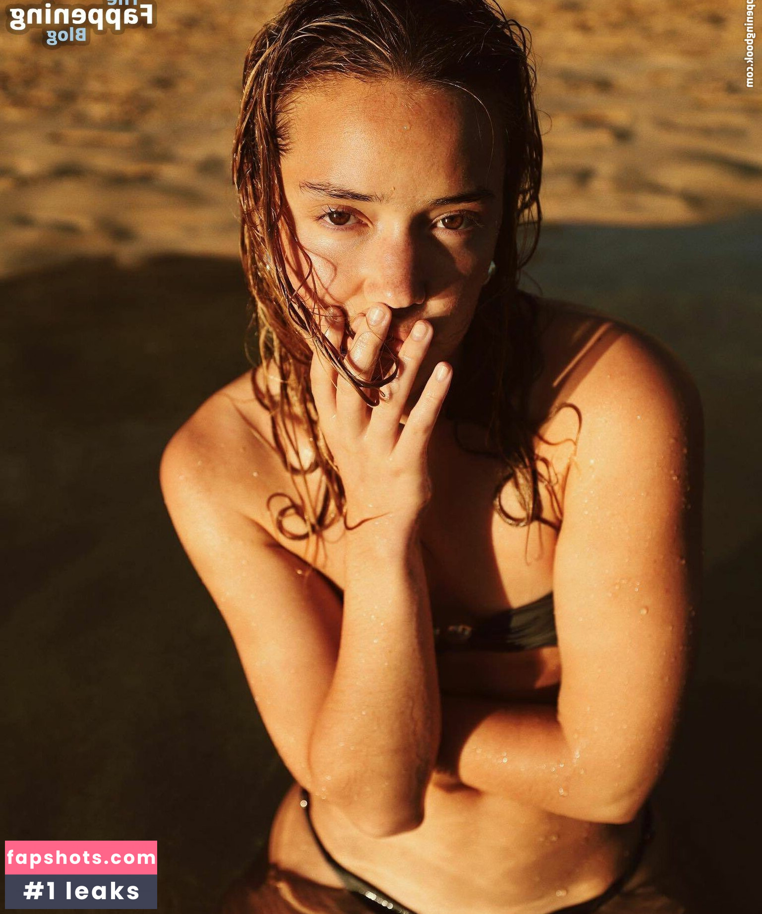 Olivia Ponton gallery photo #405