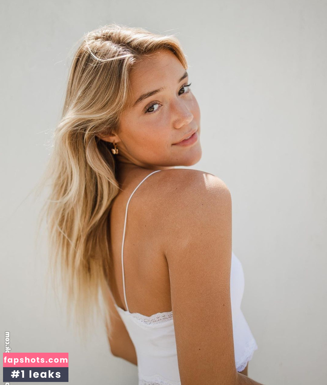 Olivia Ponton gallery photo #655