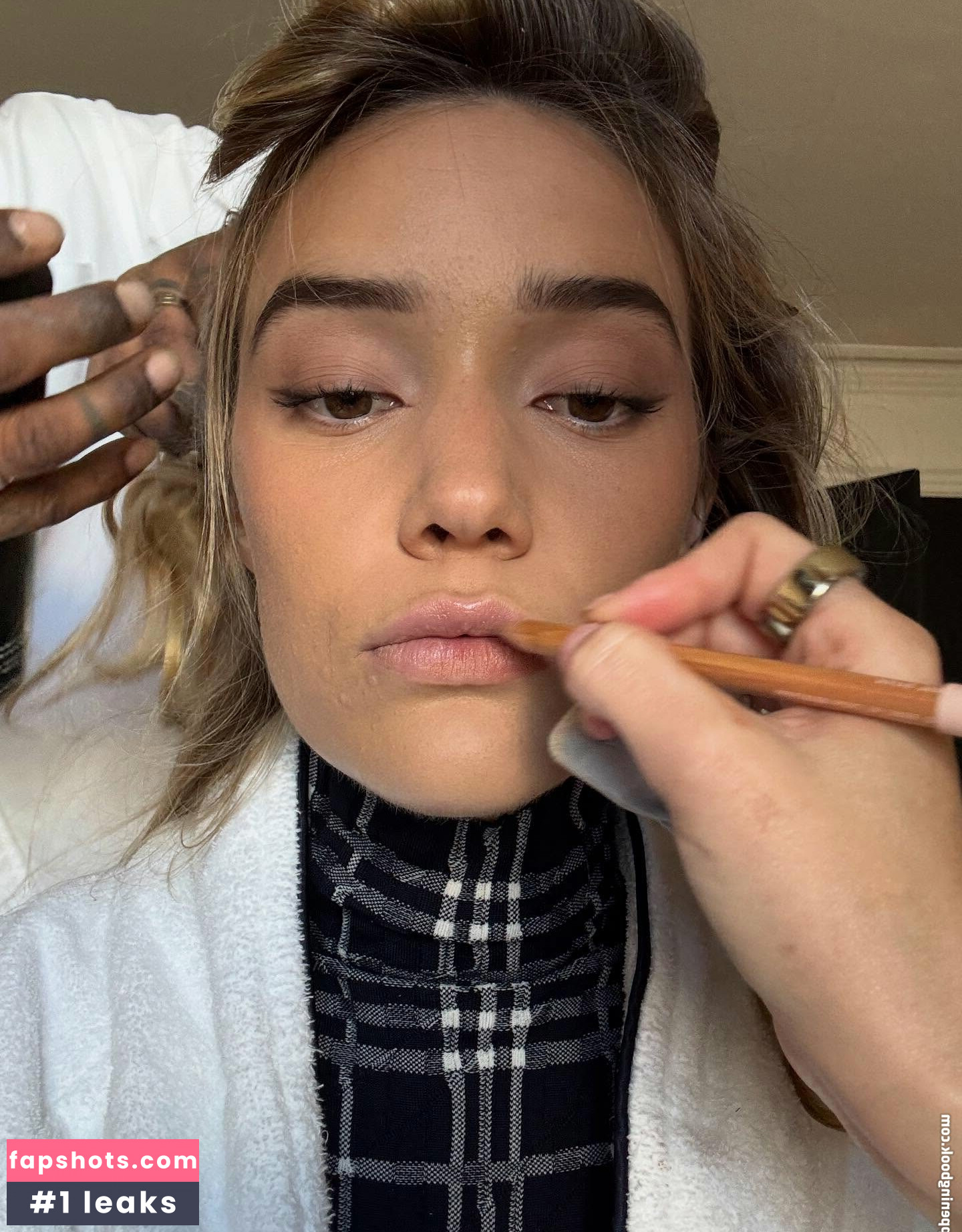 Olivia Ponton gallery photo #71