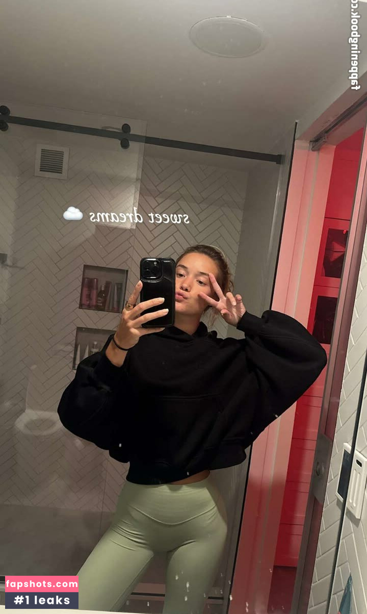 Olivia Ponton gallery photo #75