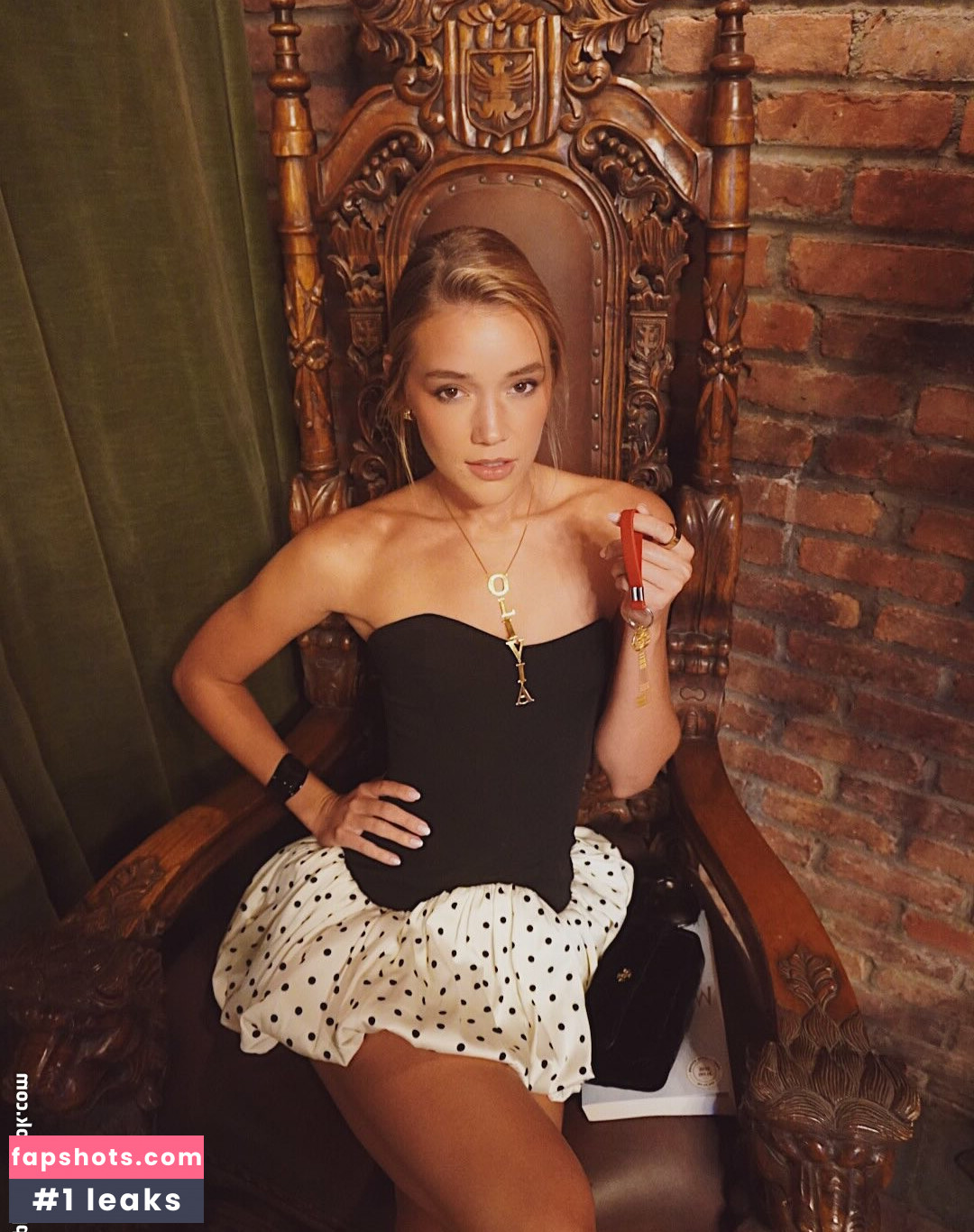 Olivia Ponton gallery photo #93