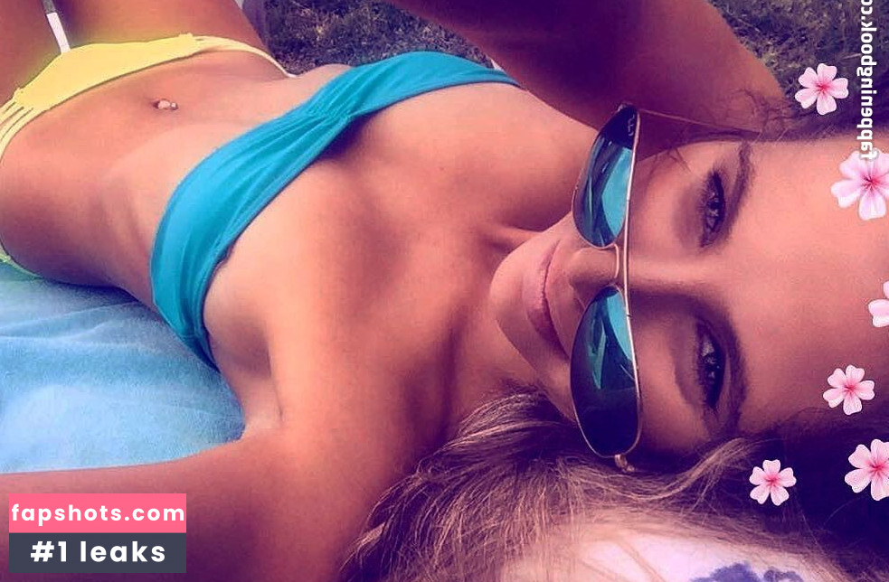 Olivia Pougnet Nude Leaks OnlyFans Photos #2 - LeakJerk