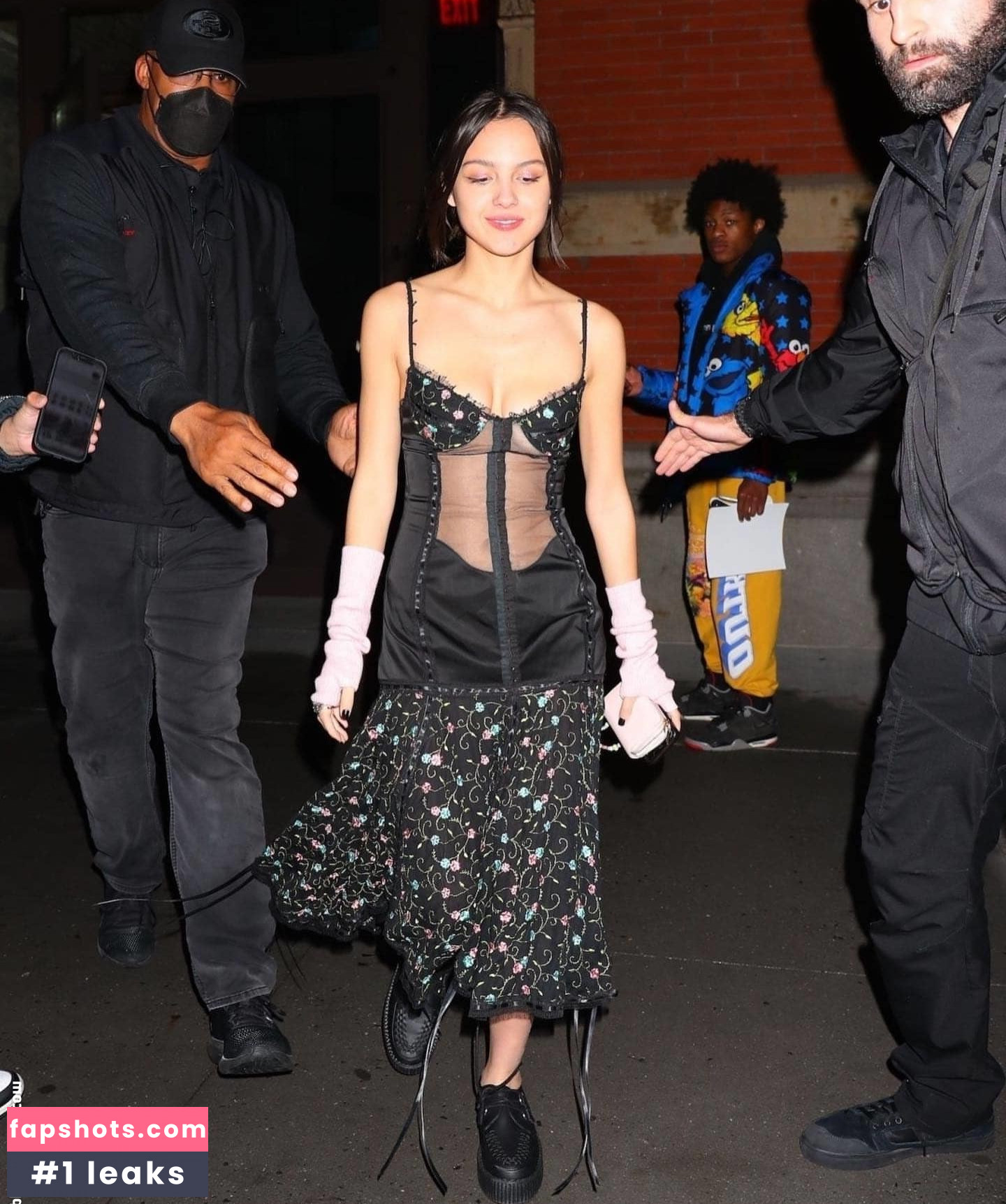 Olivia Rodrigo gallery photo #912