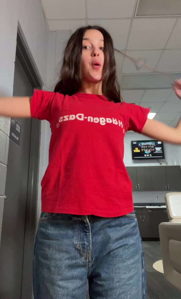 olivia-rodrigo gallery photo #1049