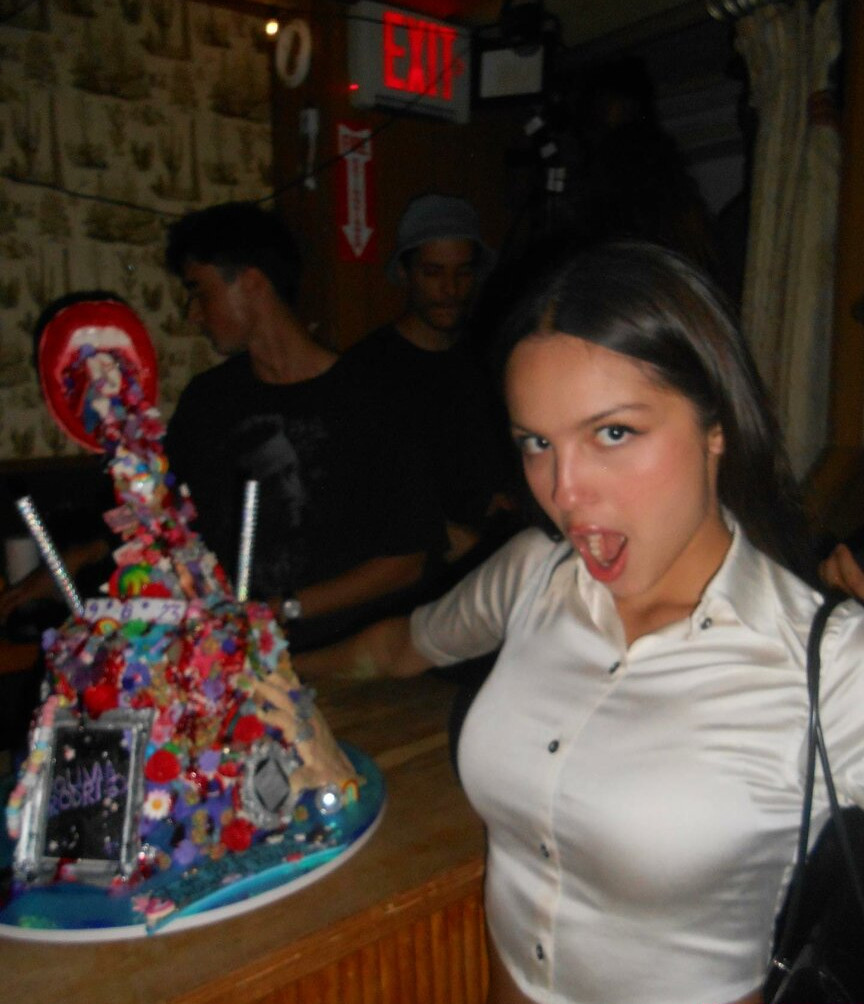 olivia-rodrigo gallery photo #1597