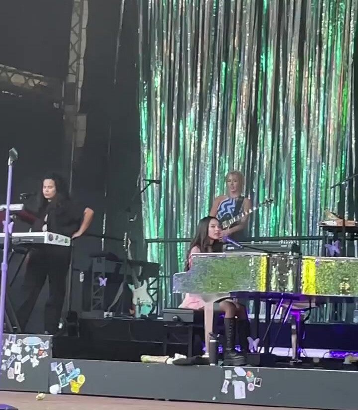 olivia-rodrigo gallery photo #2561