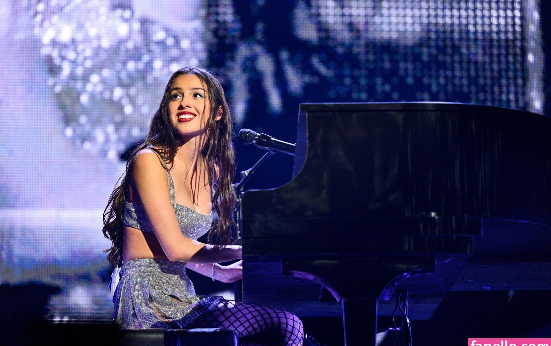 olivia-rodrigo gallery photo #951