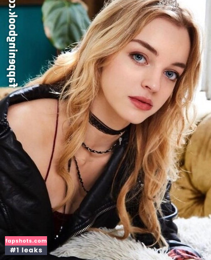 Olivia Rose Keegan gallery photo #20