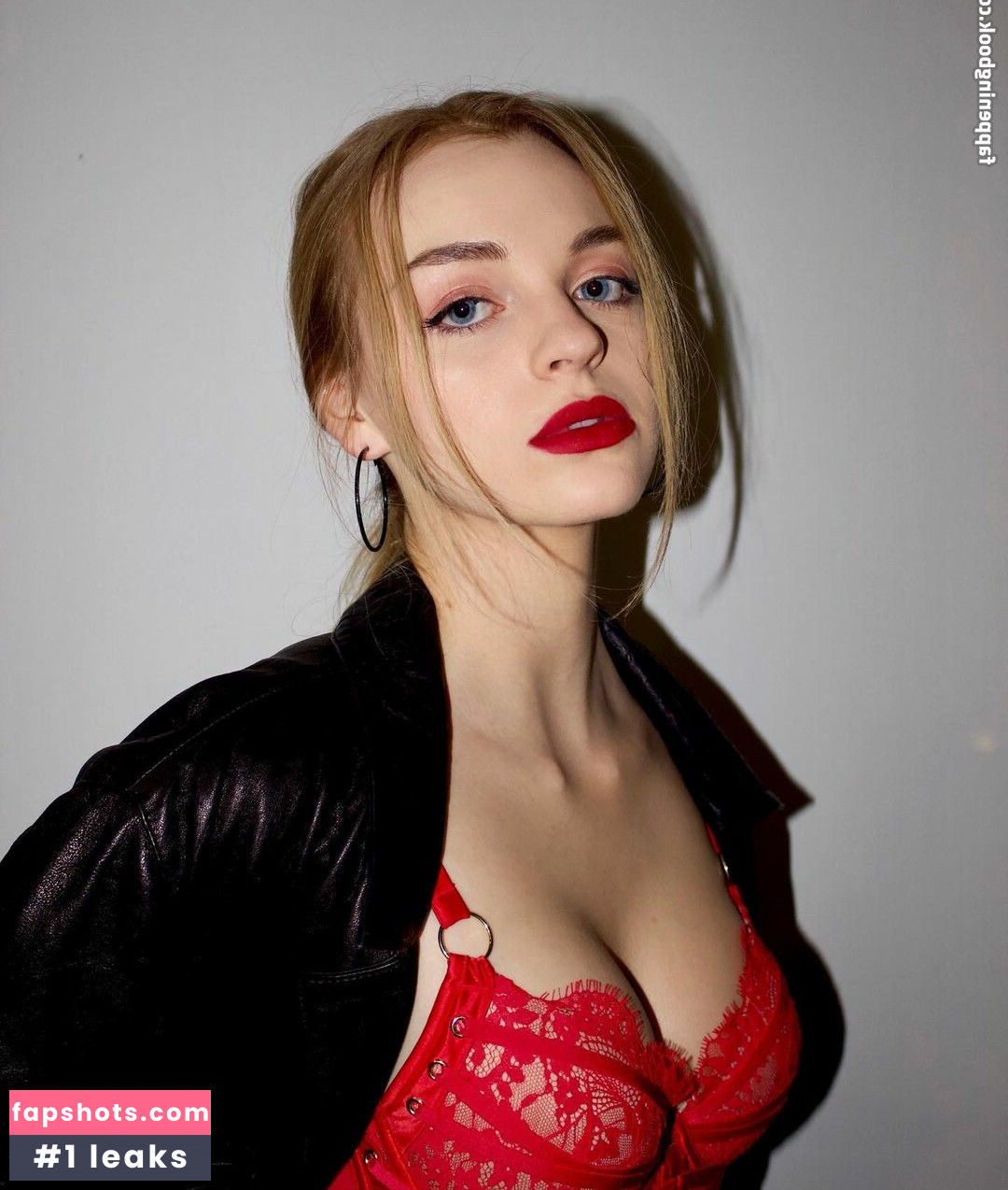 Olivia Rose Keegan gallery photo #27