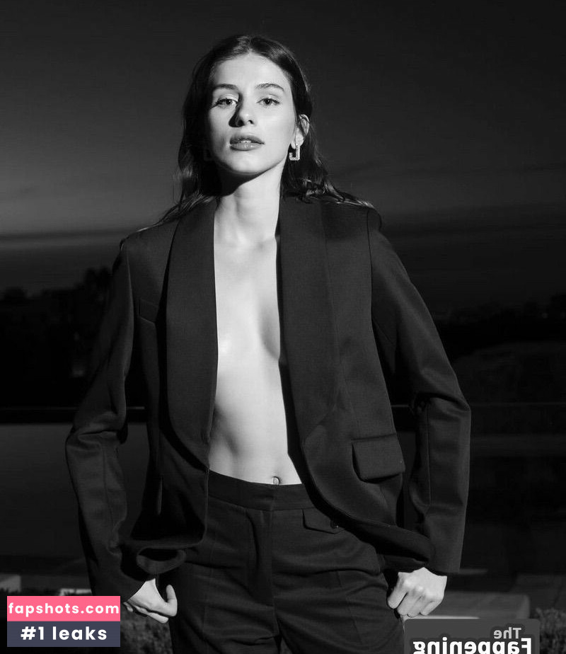 Olivia Rouyre gallery photo #23