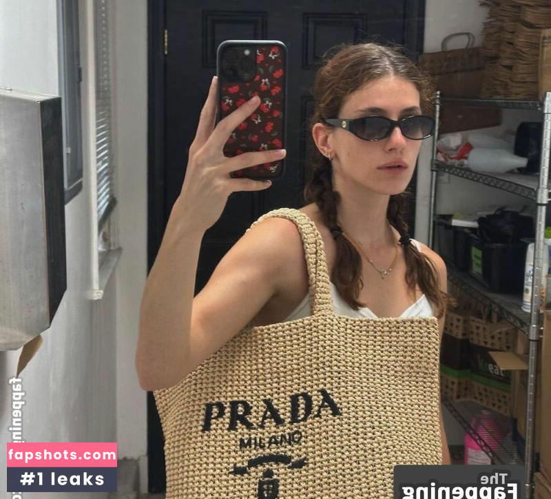 Olivia Rouyre gallery photo #8