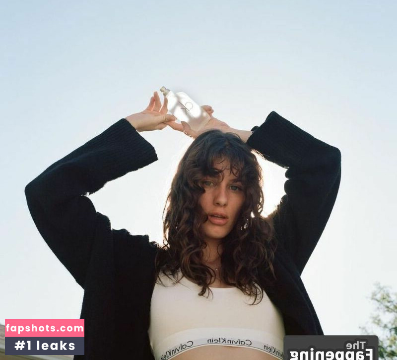 Olivia Rouyre gallery photo #9