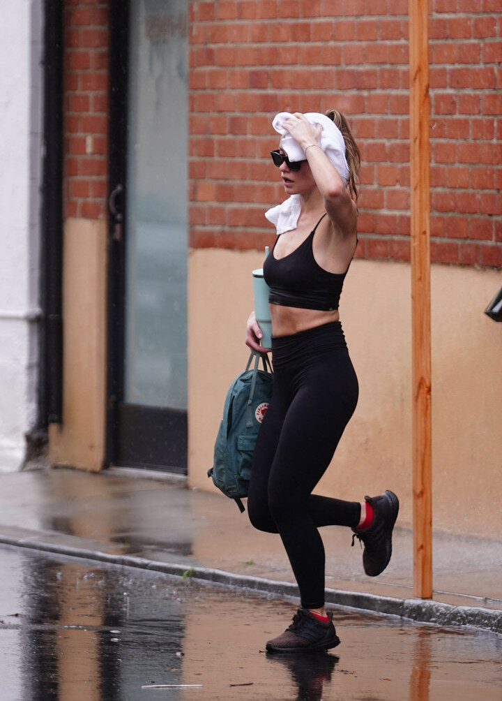 olivia-wilde gallery photo #2001