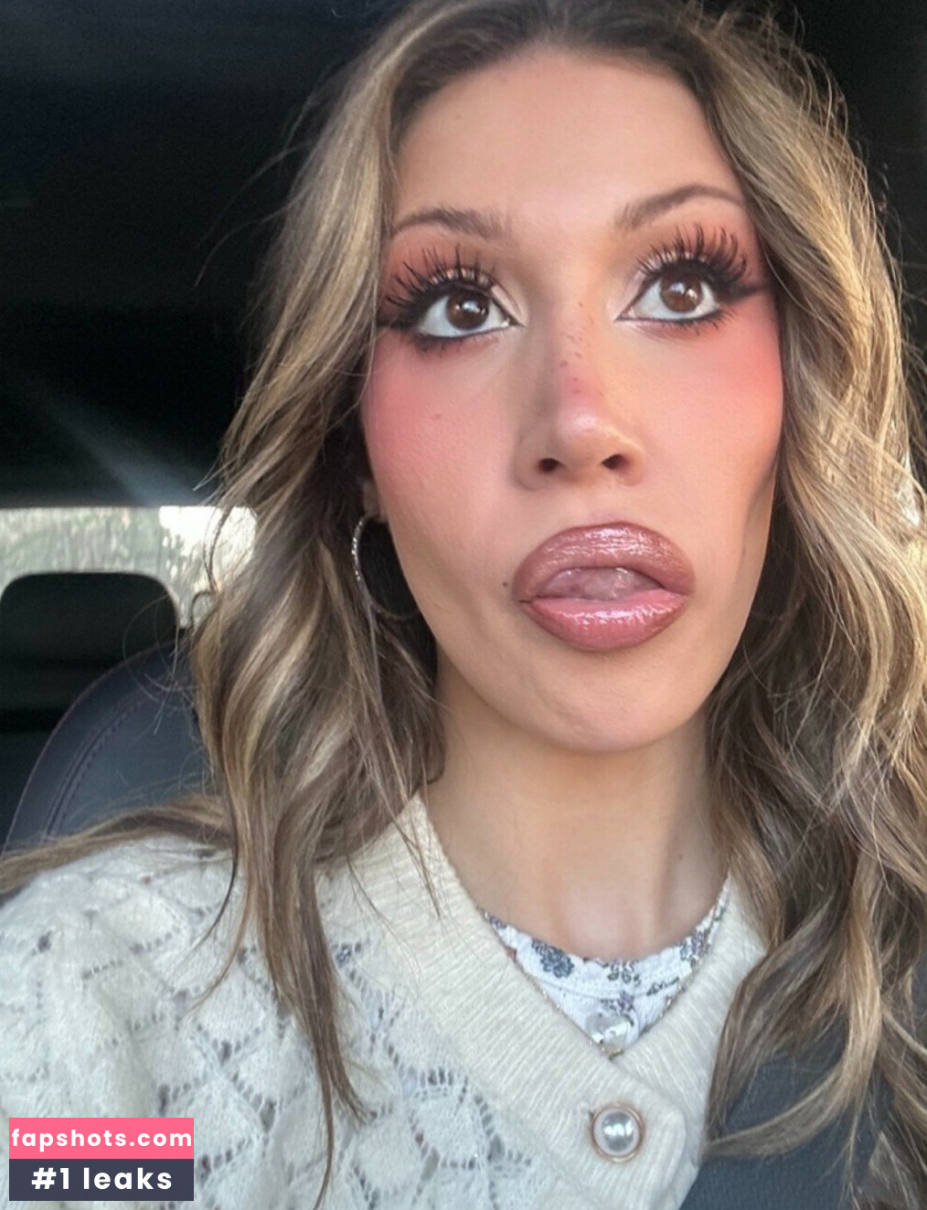 olivialopes gallery photo #2