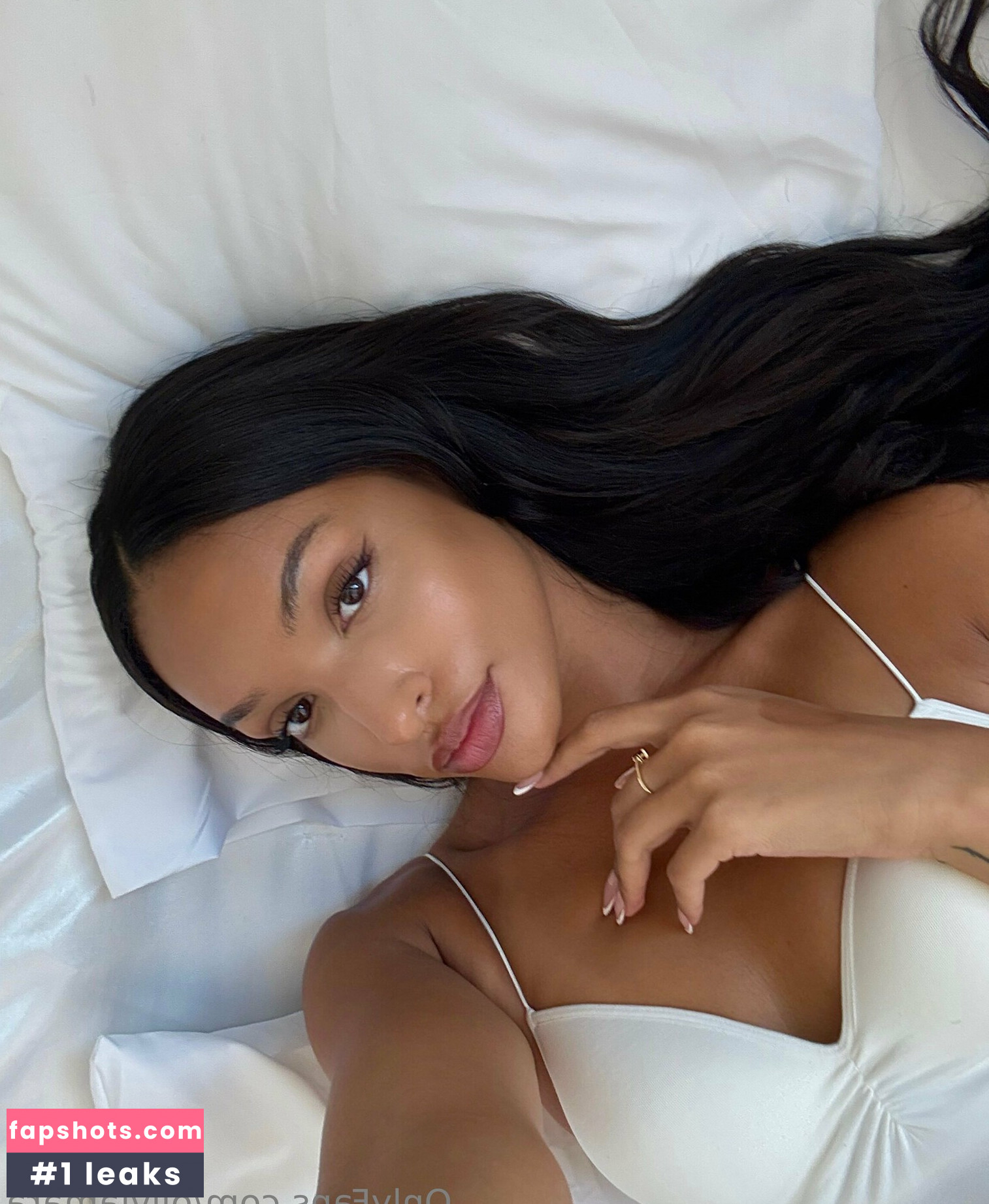 oliviamara gallery photo #5