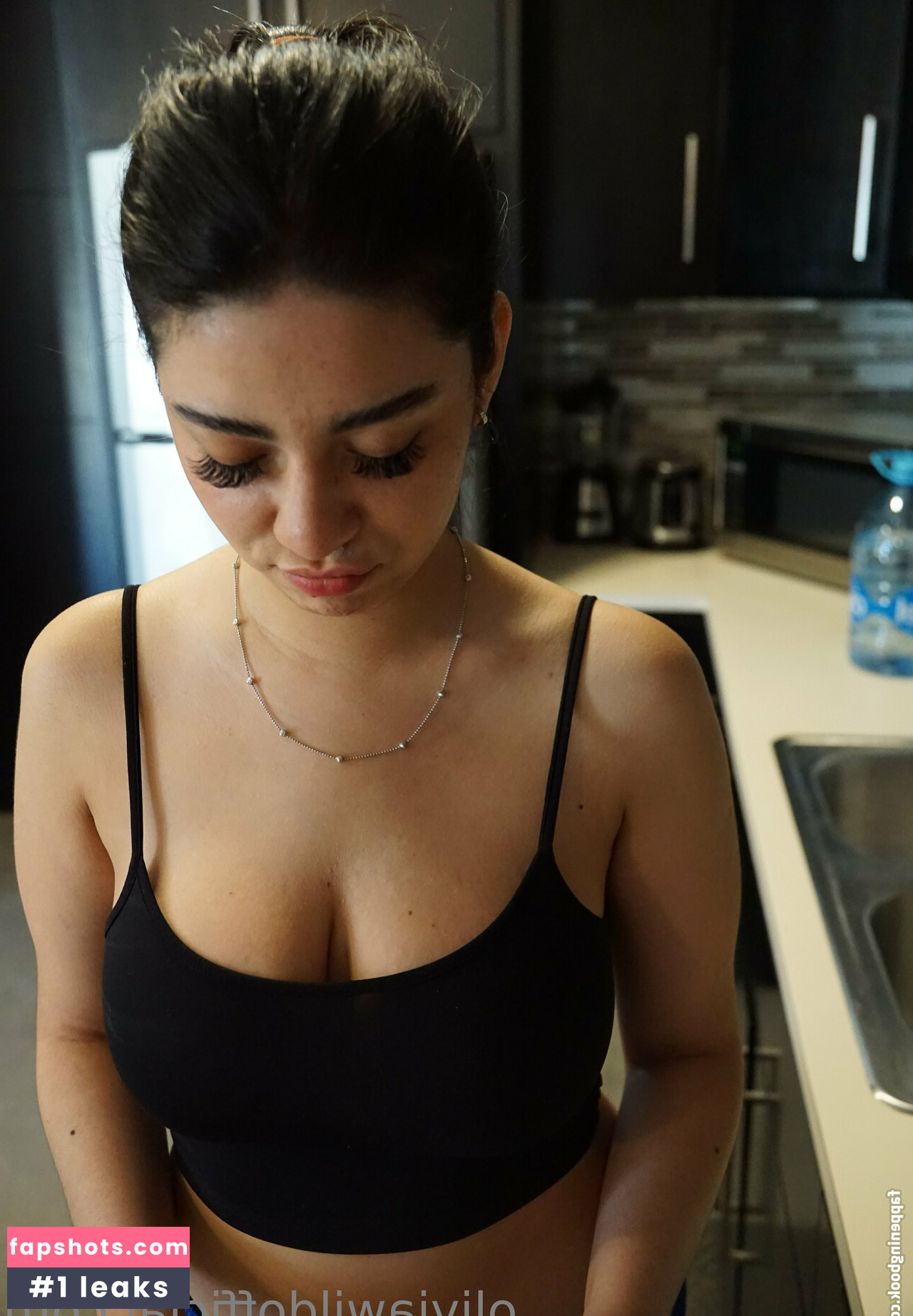 oliviawildofficial gallery photo #30