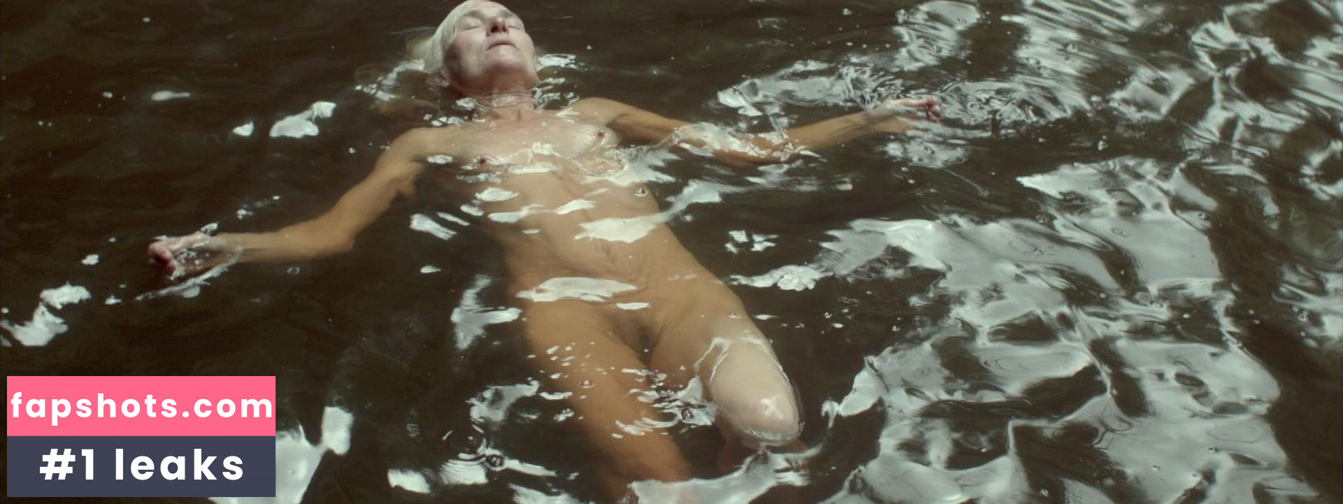 Olwen Fouéré gallery photo #10