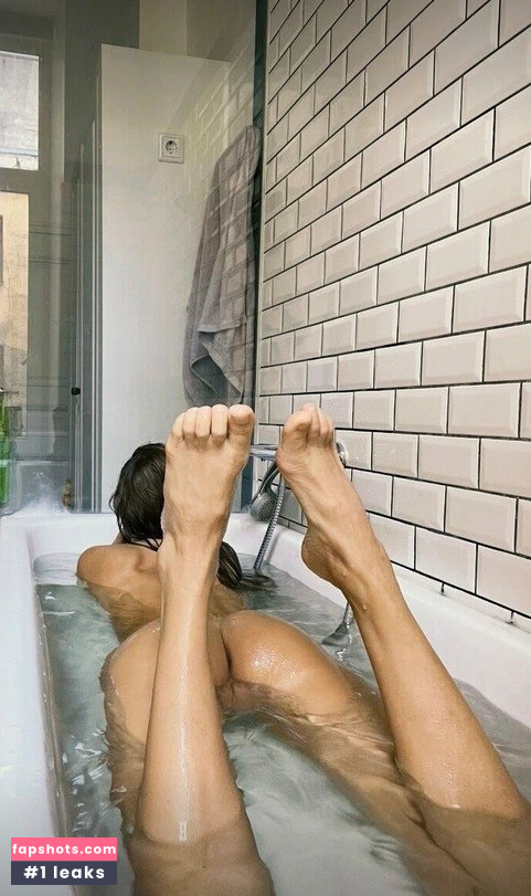 Olya Derkach Nude Leaks OnlyFans Photos #8 - LeakJerk