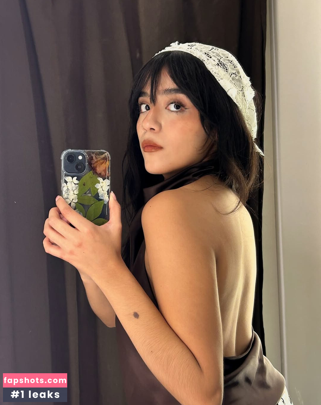 Om4ly gallery photo #3