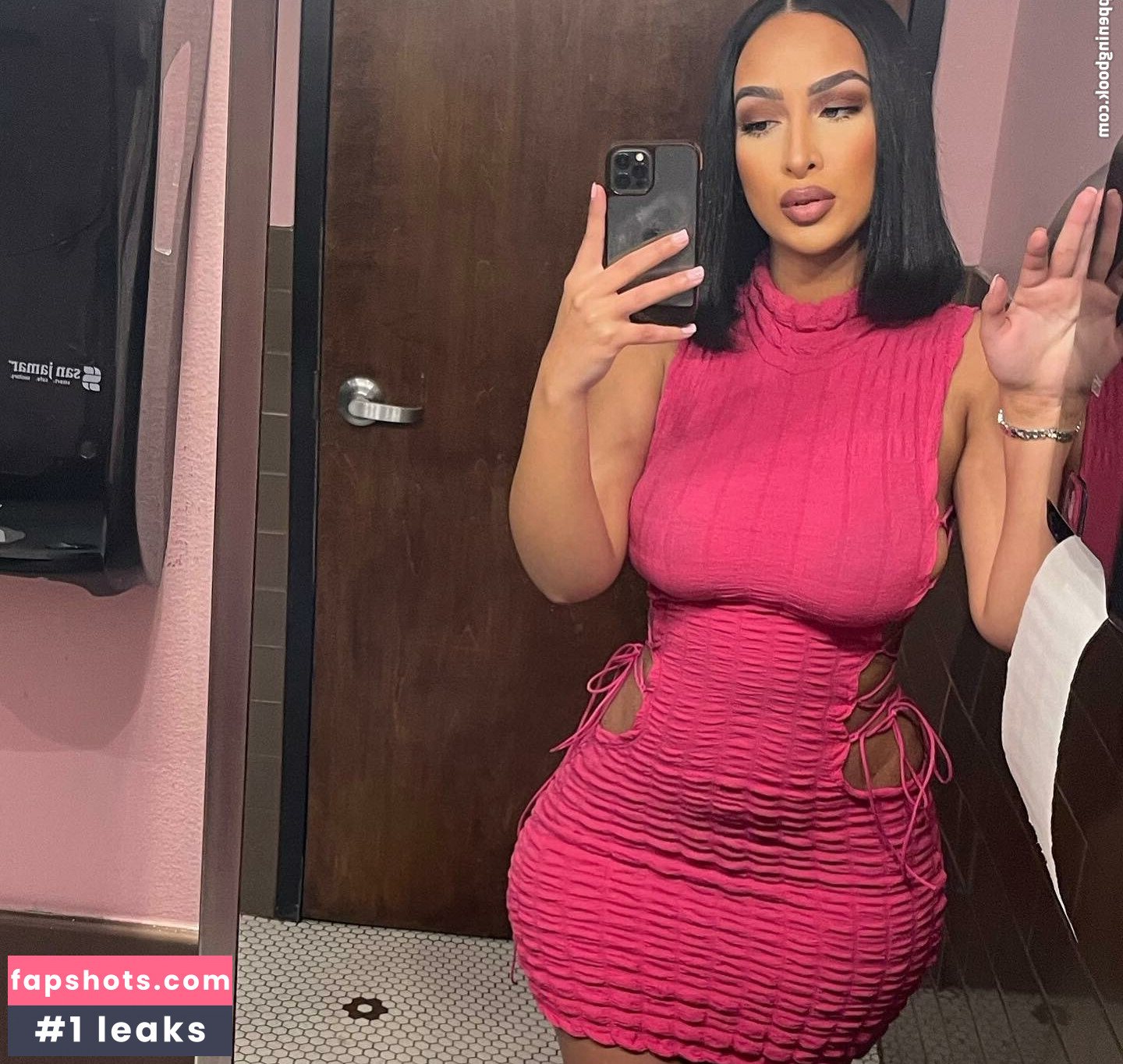 Omaima Benamre Filtración Desnuda OnlyFans Foto #18 - Fapshots