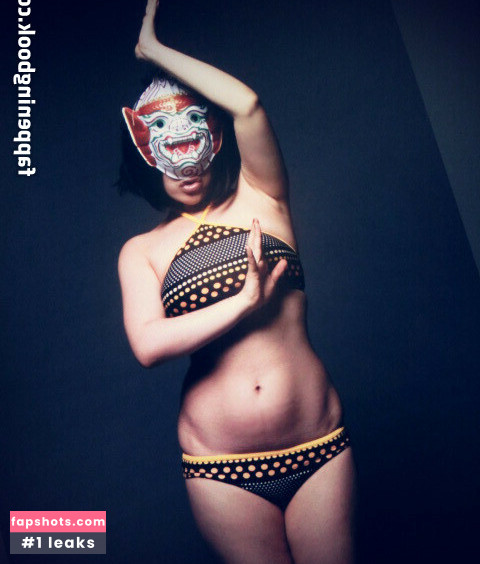 Omi Kero Gibson gallery photo #26