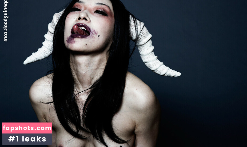 omikero Nude Leaks OnlyFans Photos #5 - LeakJerk