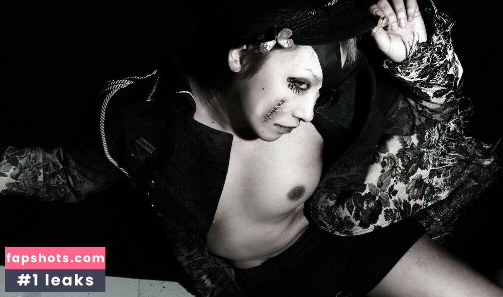 omikero Nude Leaks OnlyFans Photos #7 - LeakJerk