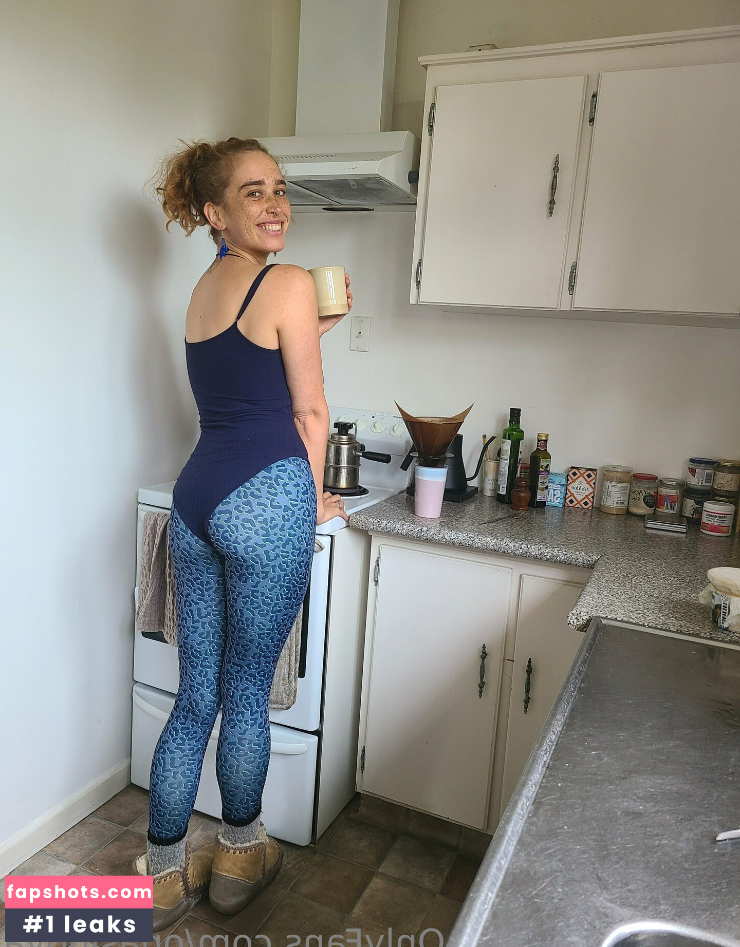 onasinova gallery photo #2