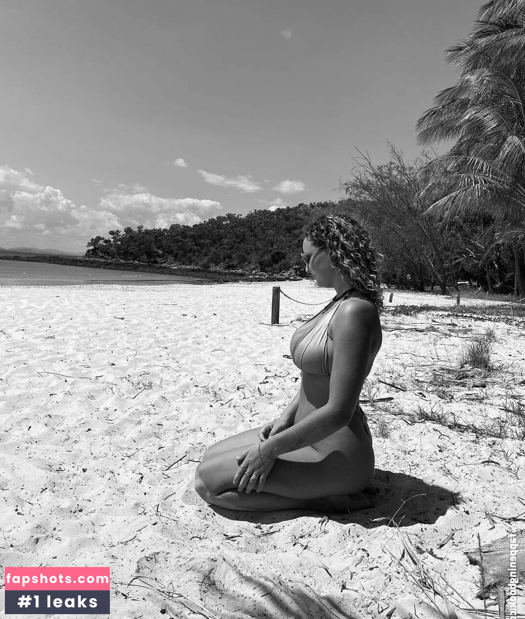 Ondine Mirosch gallery photo #179