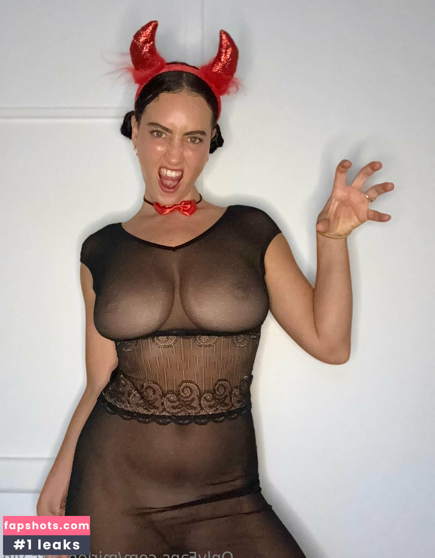 Ondine Mirosch gallery photo #31