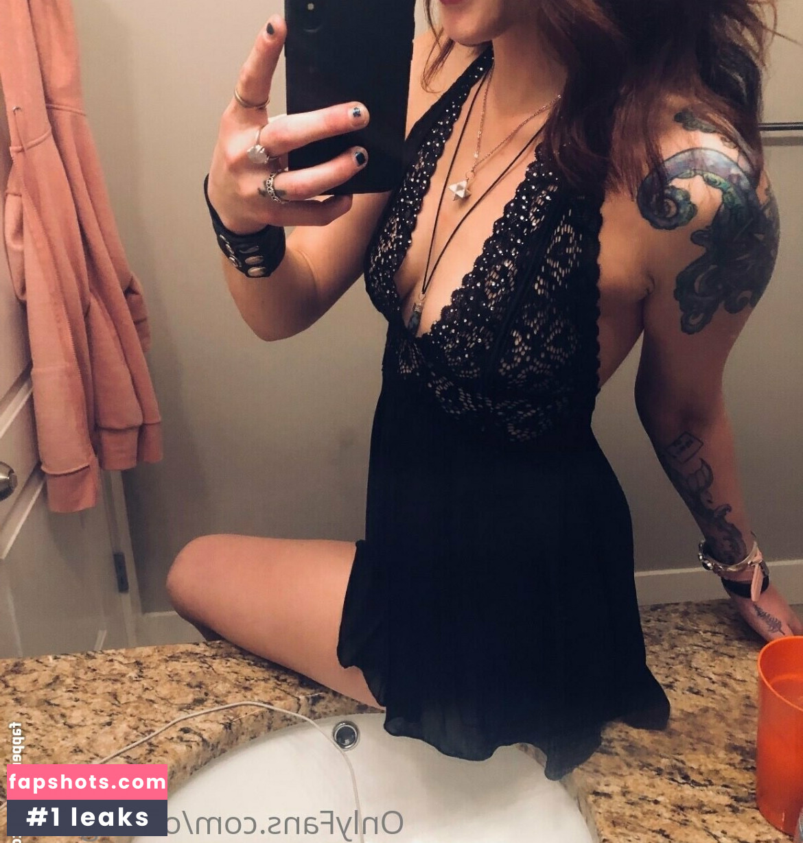 oneleglover gallery photo #16