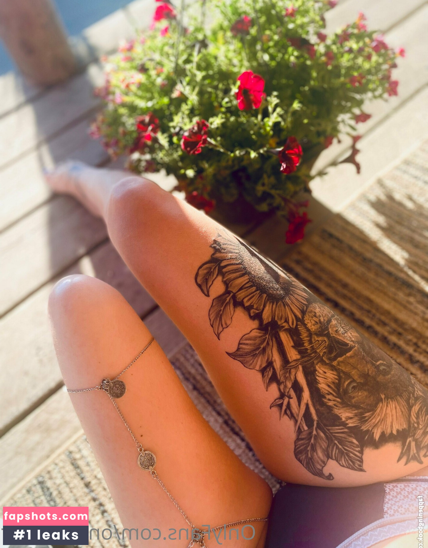 oneleglover gallery photo #6