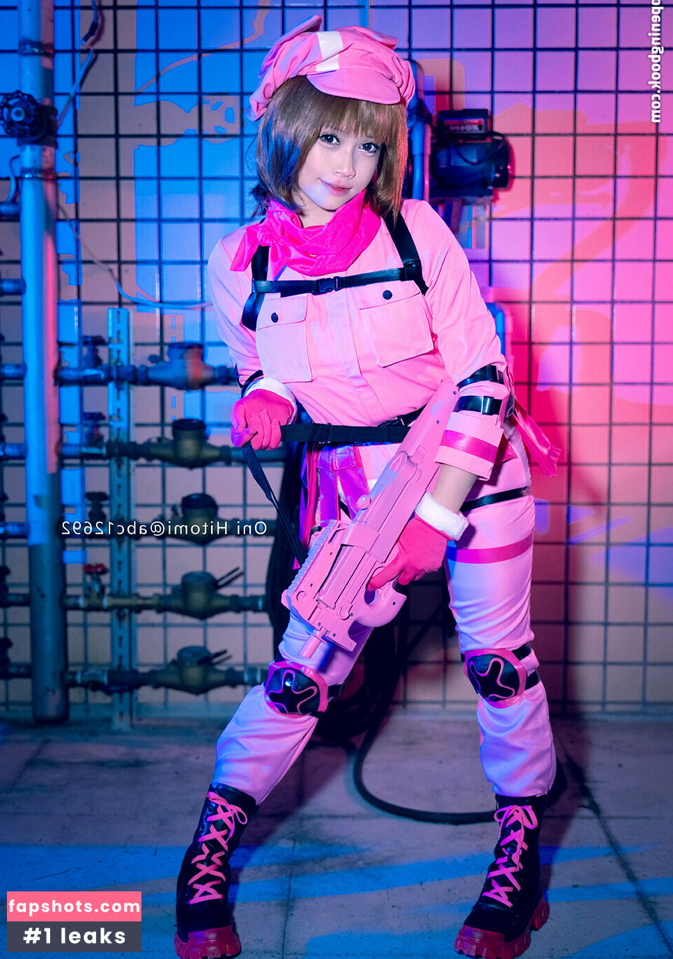 Oni Hitomi gallery photo #9