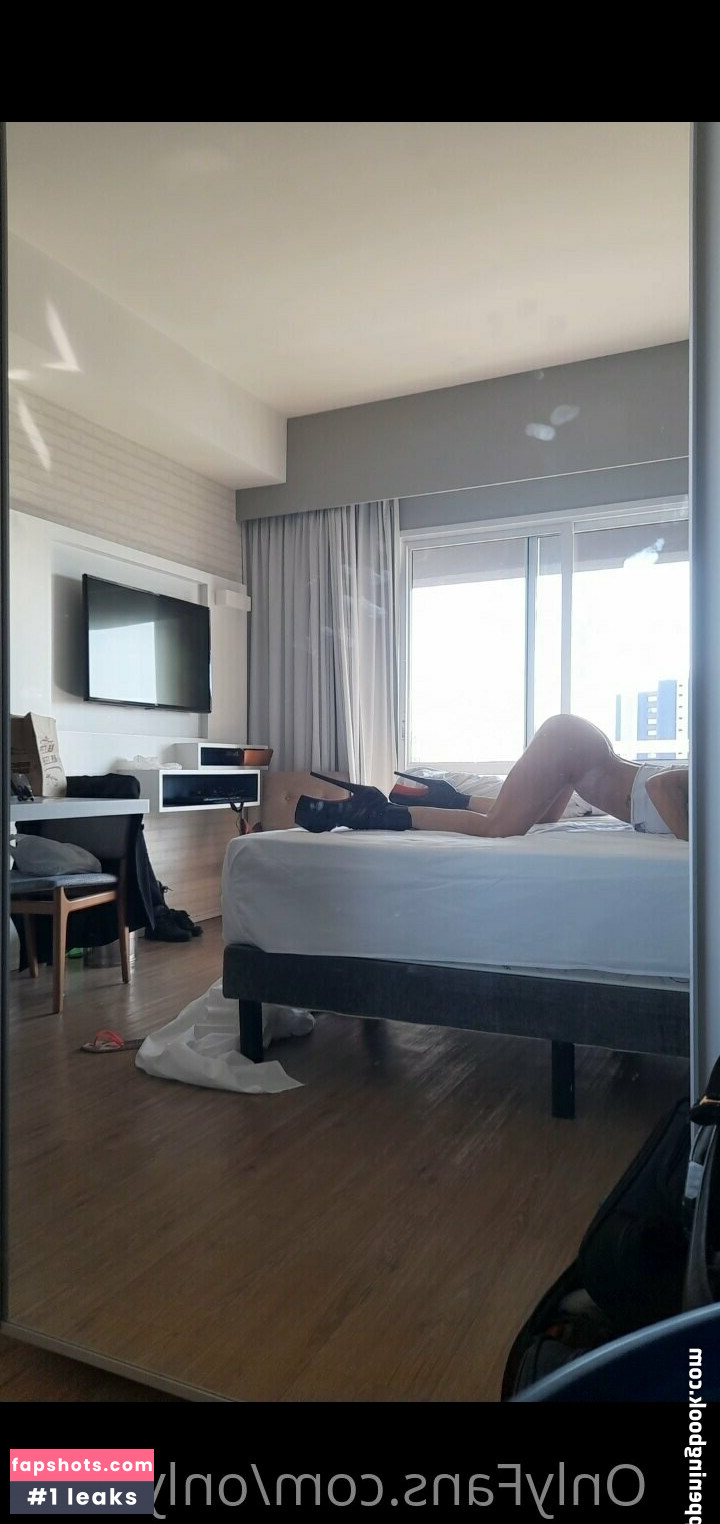 only.miia gallery photo #28