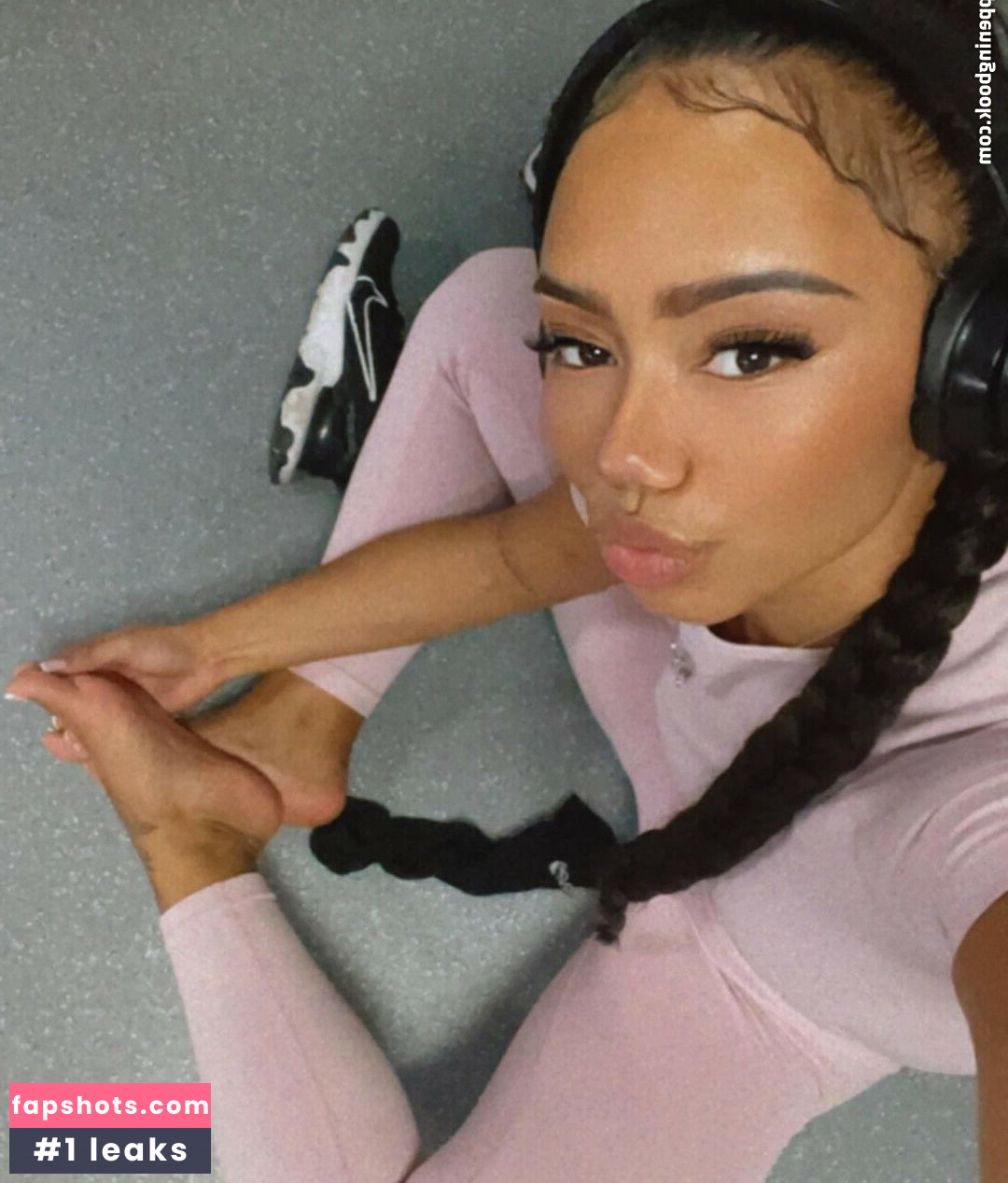 Onlyfeetbybell Nude Leaks OnlyFans Photos #2 - LeakJerk