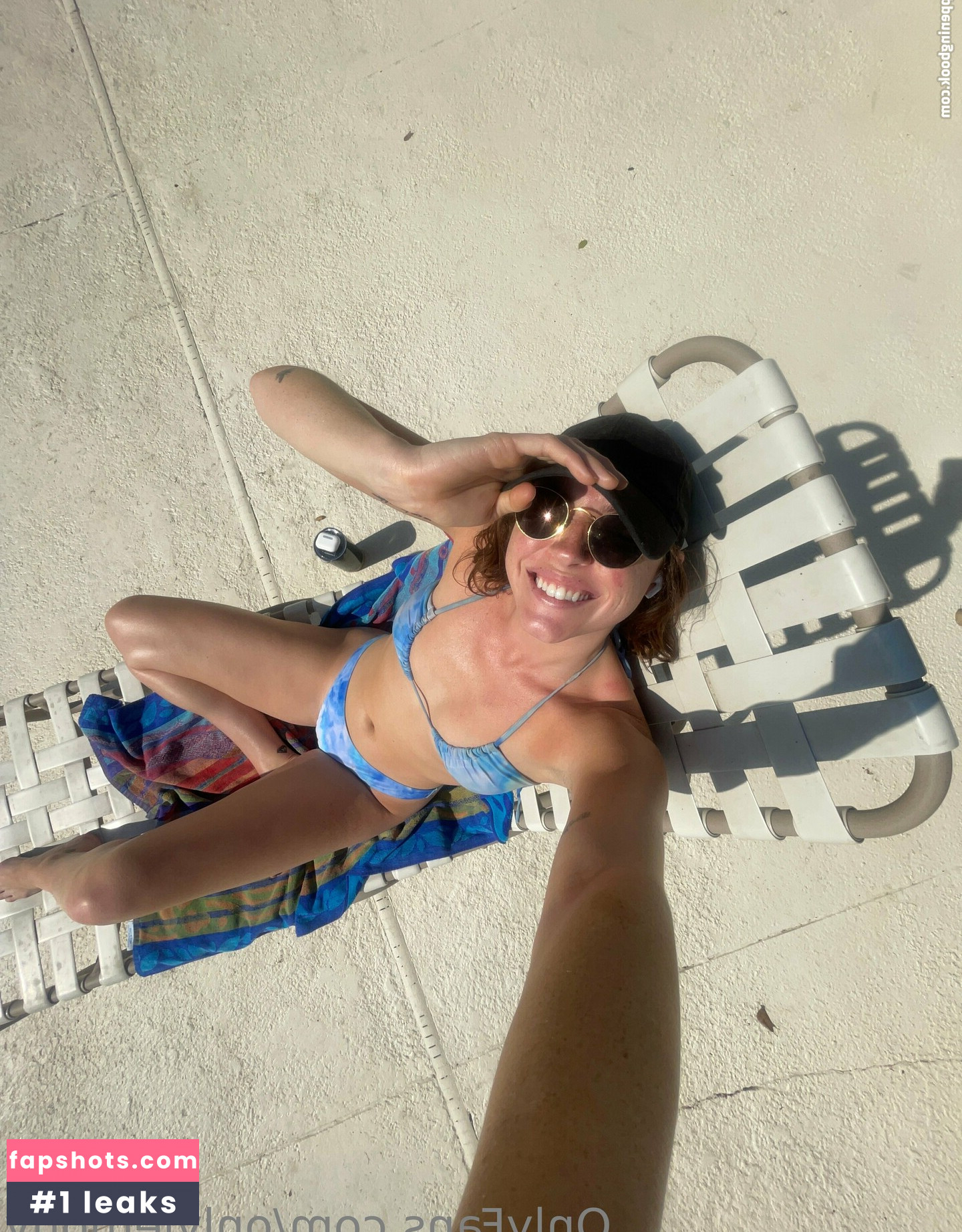 OnlyLemony gallery photo #9