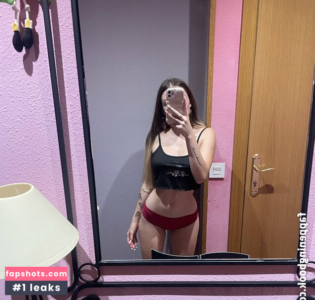 Onlymireiaa gallery photo #13