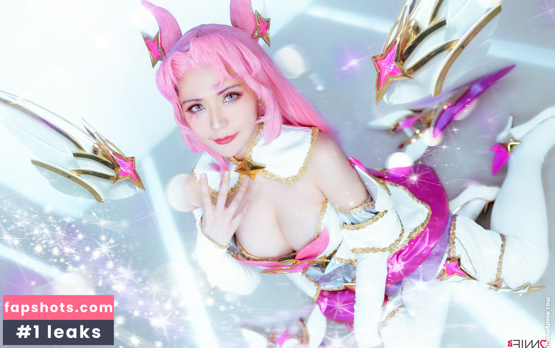 OnniesM gallery photo #28