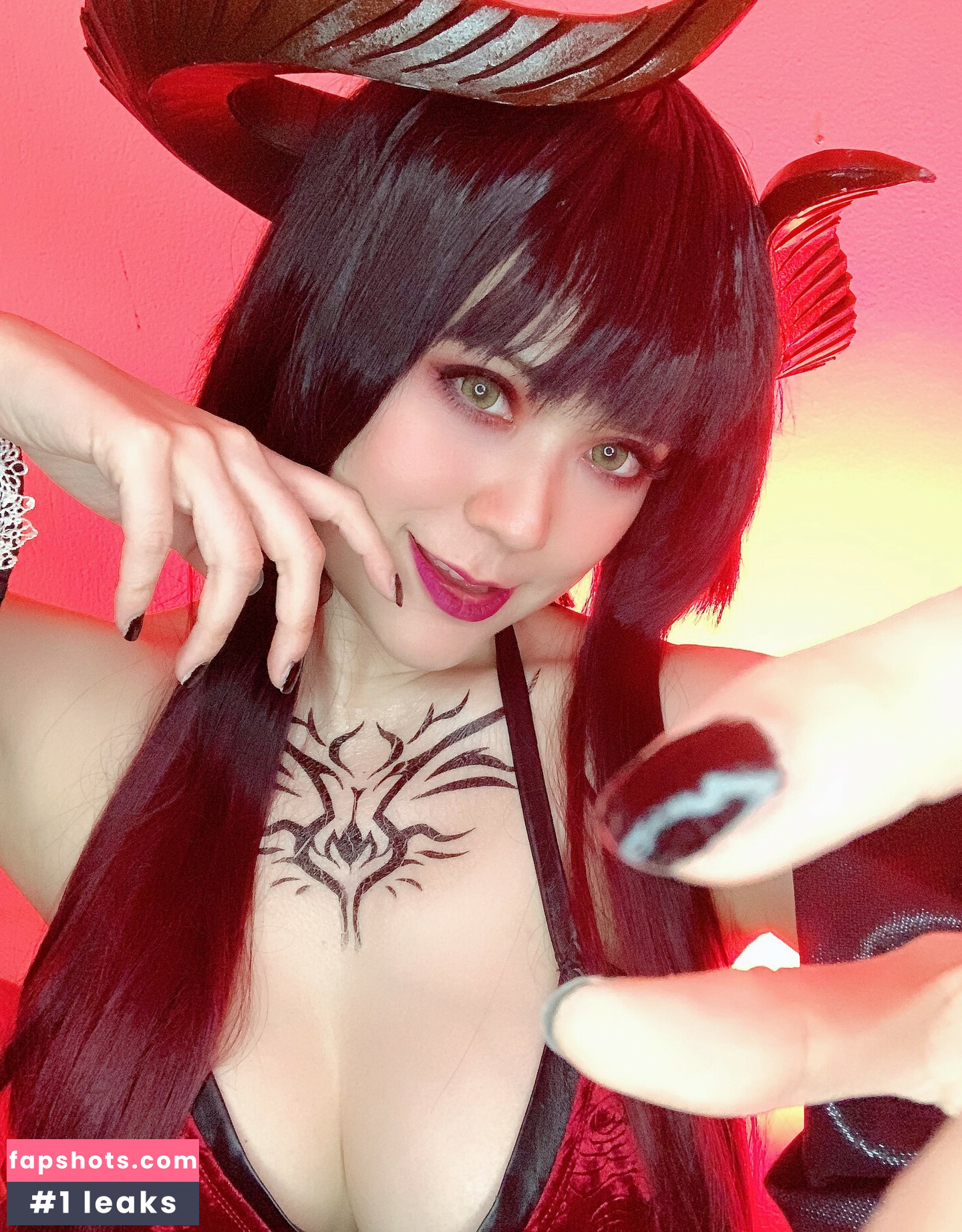 OnniesM gallery photo #4