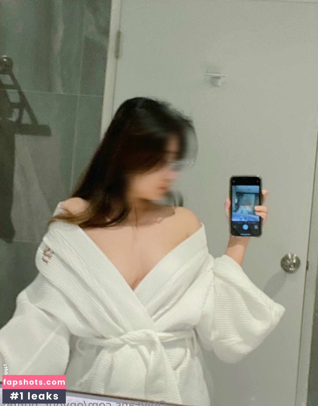 onyour_bunny gallery photo #3