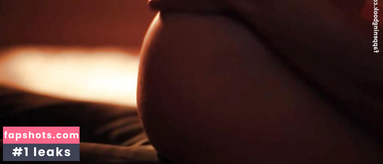 Oona Chaplin gallery photo #102