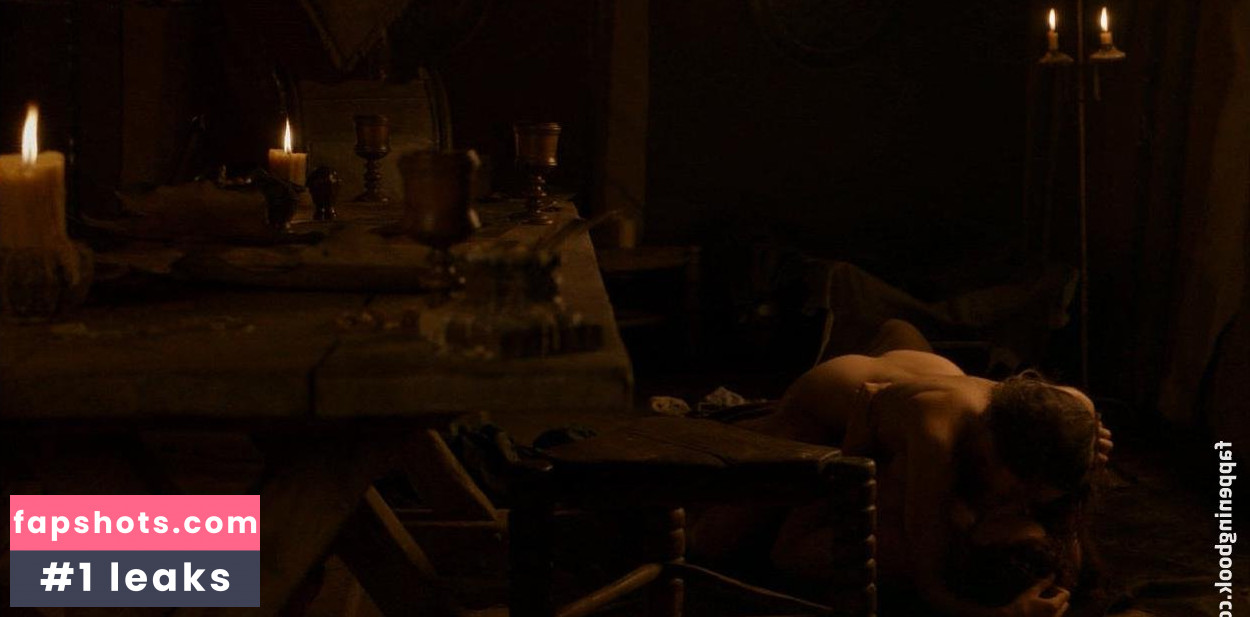 Oona Chaplin gallery photo #106