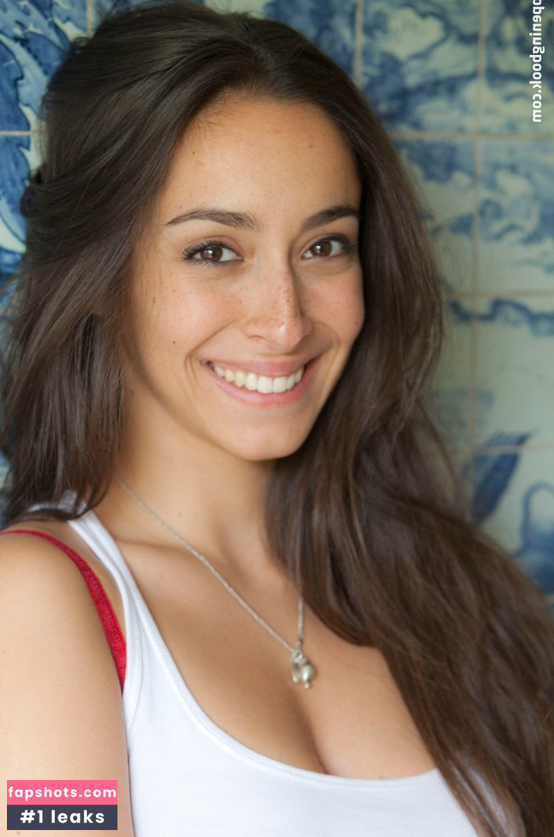 Oona Chaplin gallery photo #114