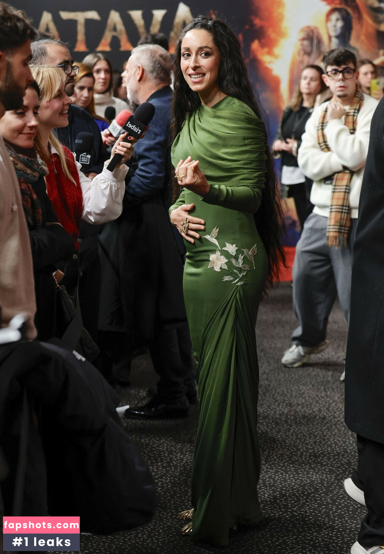 Oona Chaplin gallery photo #15