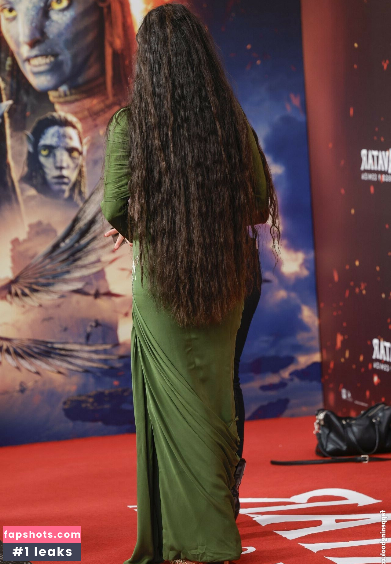 Oona Chaplin gallery photo #16